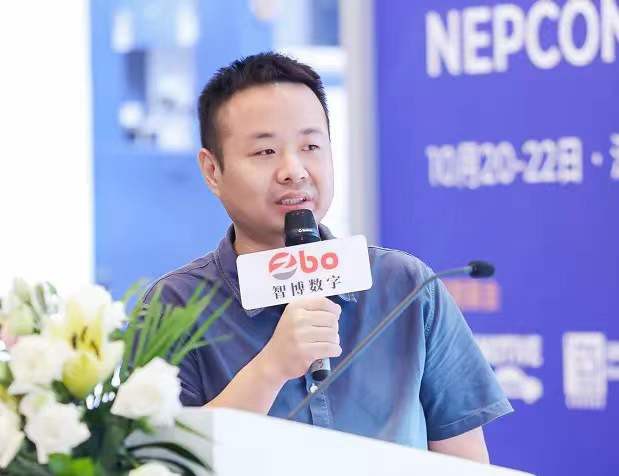 เพื่อเป็นสมองที่แข็งแกร่งที่สุดของหุ่นยนต์บริการอัจฉริยะ